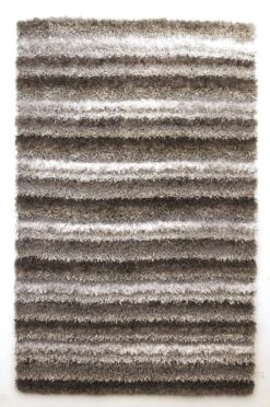 Signature Design By Ashley Wilkes Gray Medium Rug - Madison Seating